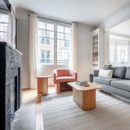 Rent this 3 bed apartment on 7 Square Desaix in 75015 Paris, France