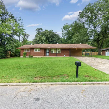 Buy this 3 bed house on 904 Cullenwood Road in Memphis, TN 38116