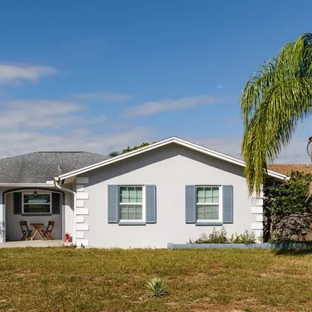 Buy this 4 bed house on 1612 Stonehaven Way in Tarpon Springs, FL 34689