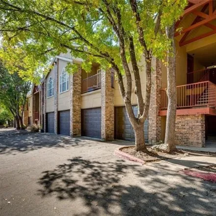 Rent this 2 bed condo on unnamed road in Austin, TX 78731
