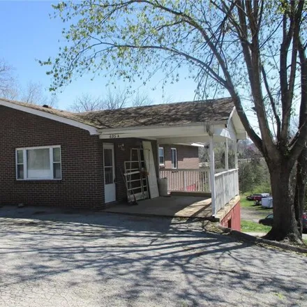 Rent this 2 bed house on South East View in Rock Township, MO 63026