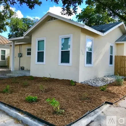 Rent this 2 bed house on 1519 N Ih 35
