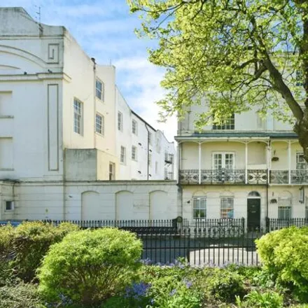 Buy this 1 bed apartment on 39 Russell Square in Brighton, BN1 2EF
