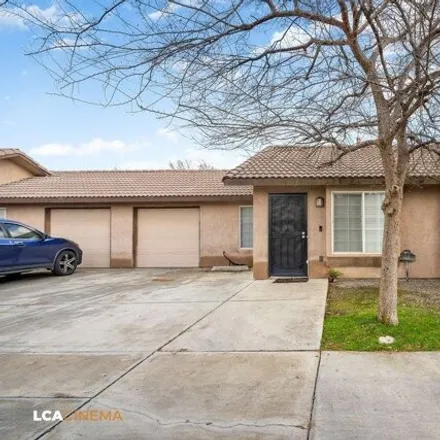 Image 4 - 612 Spring Meadows Court, Kern County, CA 93308, USA - House for sale