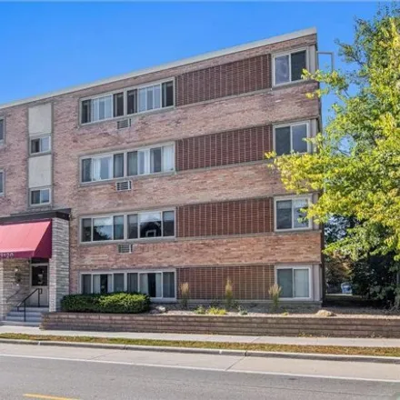 Buy this 2 bed condo on 3120 Hennepin Avenue South in Minneapolis, MN 55408