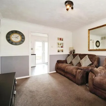 Image 3 - 15 Pinnell Grove, South Gloucestershire, BS16 7BJ, United Kingdom - Duplex for sale
