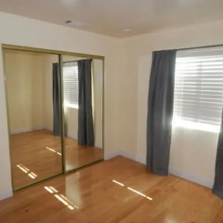 Image 6 - 2132 Hillcrest Drive, Los Angeles, CA 90016, USA - Apartment for rent