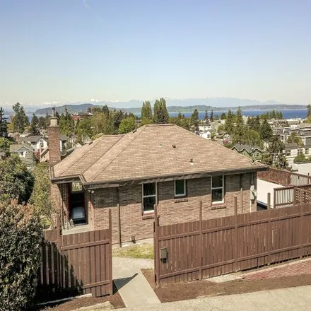 Buy this 3 bed house on 3319 59th Avenue Southwest in Seattle, WA 98116