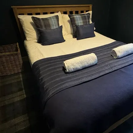 Rent this 4 bed apartment on City of Edinburgh in EH1 2PE, United Kingdom