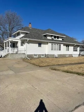 Buy this 4 bed house on 1515 8th Street in Columbus, NE 68601