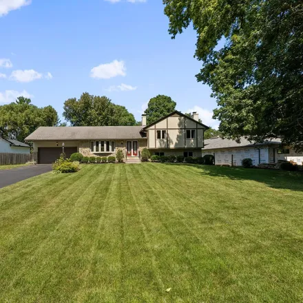 Buy this 4 bed house on 4167 Oxford Drive in Upper Arlington, OH 43220