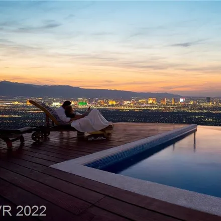 Image 3 - 656 Overlook Rim Drive, Henderson, NV 89012, USA - House for sale