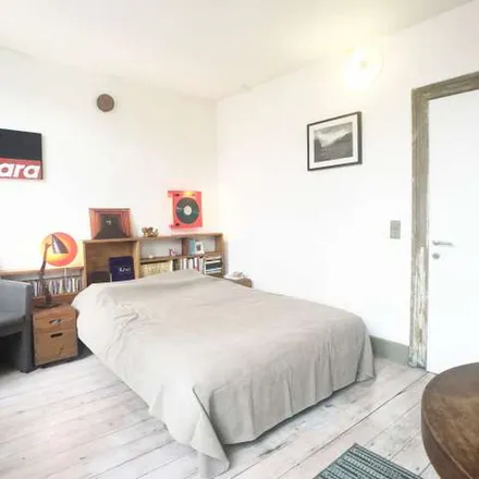 Rent this 1 bed apartment on Rue d'Anderlecht - Anderlechtsesteenweg 14 in 1000 Brussels, Belgium