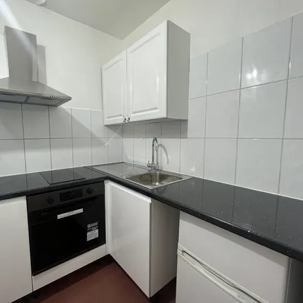 Image 4 - Co-op Food, Kember Street, London, N1 1BF, United Kingdom - Apartment for rent