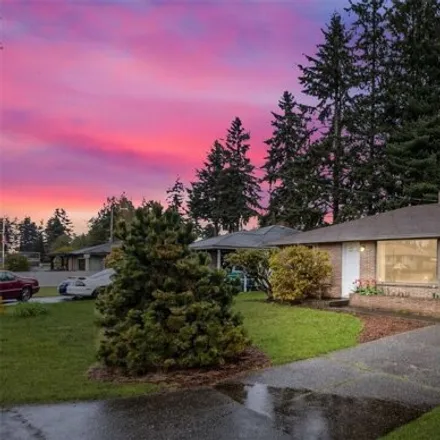 Buy this 2 bed house on Madison Elementary School in Rose Way, Everett