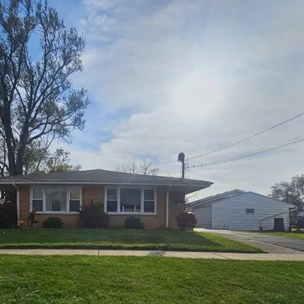 Rent this 2 bed house on 209 E 19 St Unit 209 in Lockport, Illinois