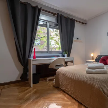 Rent this 5 bed room on Calle de Ríos Rosas in 40, 28003 Madrid