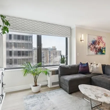 Image 2 - Yorkville Tower, East 92nd Street, New York, NY 10128, USA - Condo for sale