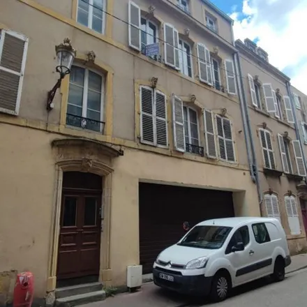 Rent this 3 bed apartment on 27 Place du Quarteau in 57000 Metz, France