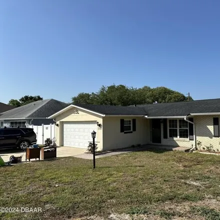 Buy this 3 bed house on 1098 West Hancock Drive in Deltona, FL 32725