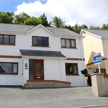 Buy this 4 bed house on St. Patrick's Hill in Pennar, SA72 6XQ