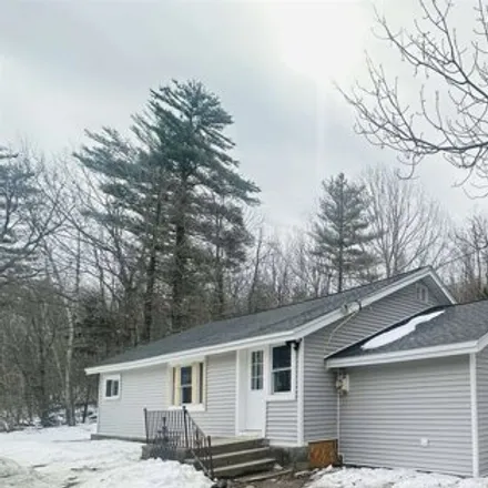 Buy this 3 bed house on 614 State Route 103 in Sunapee, NH 03782