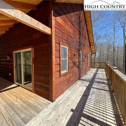 Image 5 - 898 Russ Cornett Road, Watauga County, NC 28607, USA - House for sale