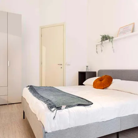 Image 1 - Piazza Sant'Agostino, Milan MI, Italy - Room for rent