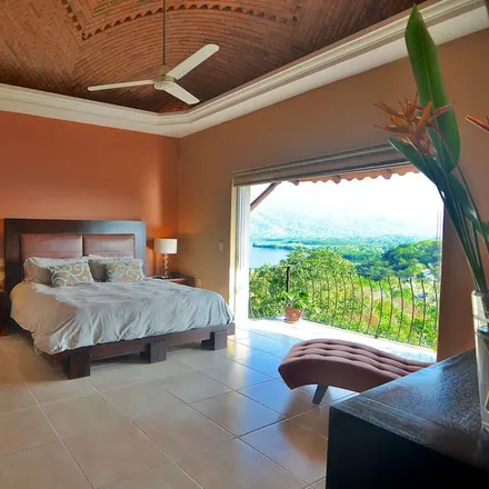 Rent this 3 bed house on Manzanillo
