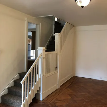 Rent this 4 bed apartment on 85 South Clinton Avenue in Bay Shore, Islip