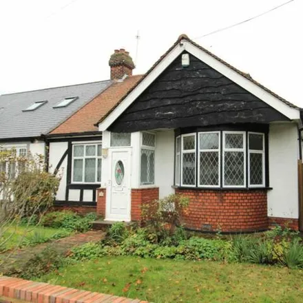 Image 1 - Brackendale Gardens, London, RM14 3XA, United Kingdom - Duplex for sale