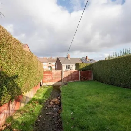Image 7 - Kirkstone Road, Chesterfield, S41 8HE, United Kingdom - Townhouse for sale