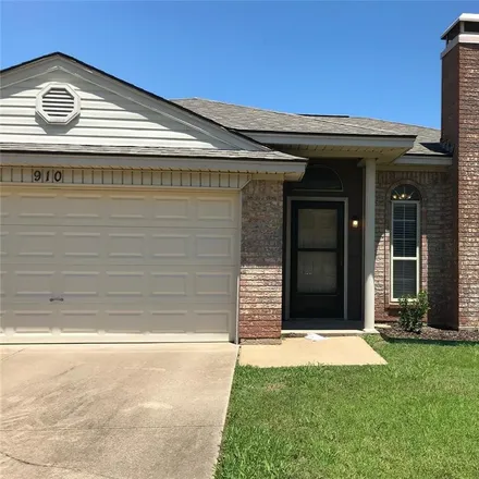 Image 2 - 910 Canary Lane, Mansfield, TX 76063, USA - House for rent
