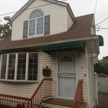 Buy this 3 bed house on 2115B Kenmore Court in New York, NY 11235