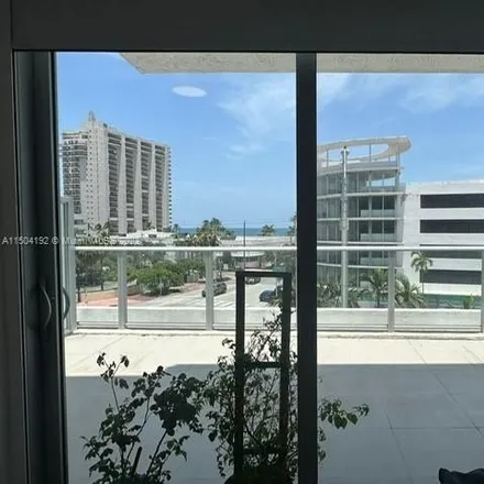 Image 5 - Peloro Miami Beach, 6620 Indian Creek Drive, Atlantic Heights, Miami Beach, FL 33141, USA - Condo for sale