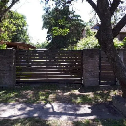 Buy this 3 bed house on Santiago del Estero 237 in Monserrat, 1085 Buenos Aires