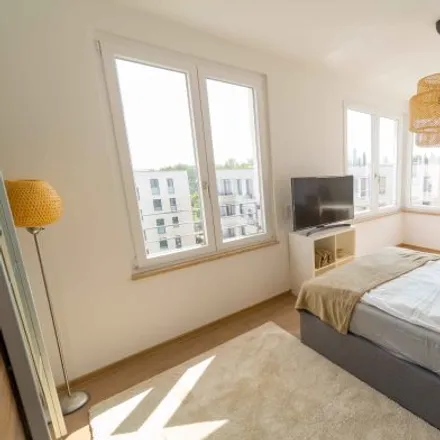 Rent this 4 bed room on Klara-Franke-Straße 12 in 10557 Berlin, Germany