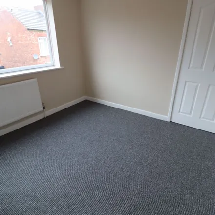 Rent this 2 bed apartment on Mulberry Road in Birkenhead, CH42 3XZ