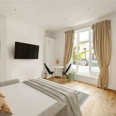 Image 2 - St. George's Mews, Primrose Hill, London, NW1 8XE, United Kingdom - Apartment for sale