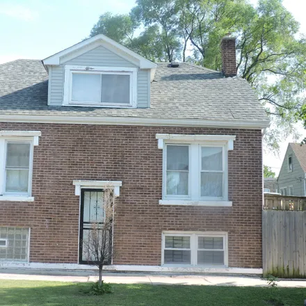 Buy this 3 bed house on 5303 South Damen Avenue in Chicago, IL 60620