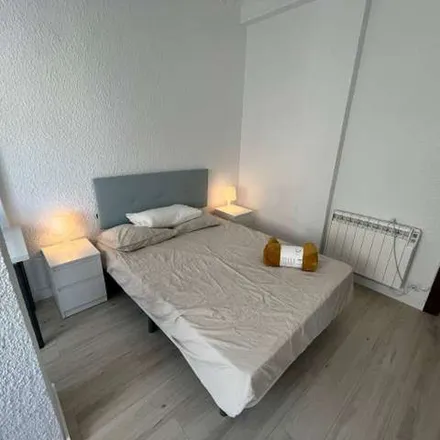 Image 3 - Paseo de Fernando El Católico, 50006 Zaragoza, Spain - Apartment for rent