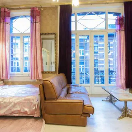 Image 2 - Square Marie-Louise - Maria-Louizasquare 58, 1000 Brussels, Belgium - Apartment for rent