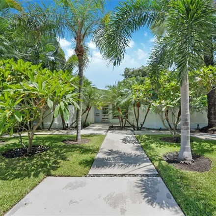 Image 2 - 1461 Northeast 28th Place, Coral Estates, Wilton Manors, FL 33334, USA - House for sale