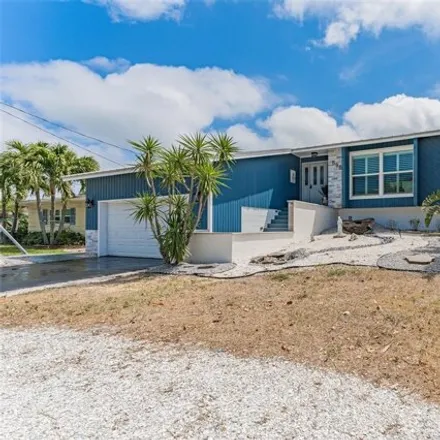 Image 2 - 596 Belle Point Drive, Saint Pete Beach, Pinellas County, FL 33706, USA - House for sale