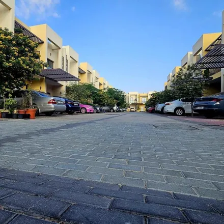 Image 2 - unnamed road, Dubai Industrial Park, Dubai, United Arab Emirates - Townhouse for rent