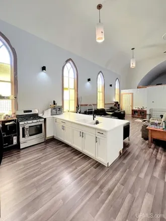 Image 4 - Central Lutheran Church, 612 12th Avenue, Menominee, MI 49858, USA - House for sale