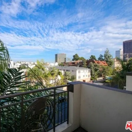 Rent this 3 bed house on Vizcaya in Granville Avenue, Los Angeles