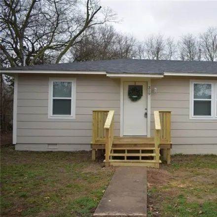 Buy this 3 bed house on 389 North Street in Tahlequah, OK 74464