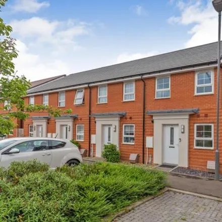 Buy this 2 bed townhouse on Darter Street in Buckinghamshire, HP22 7BW