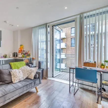 Rent this studio apartment on Woolwich Station in Major Draper Street, London